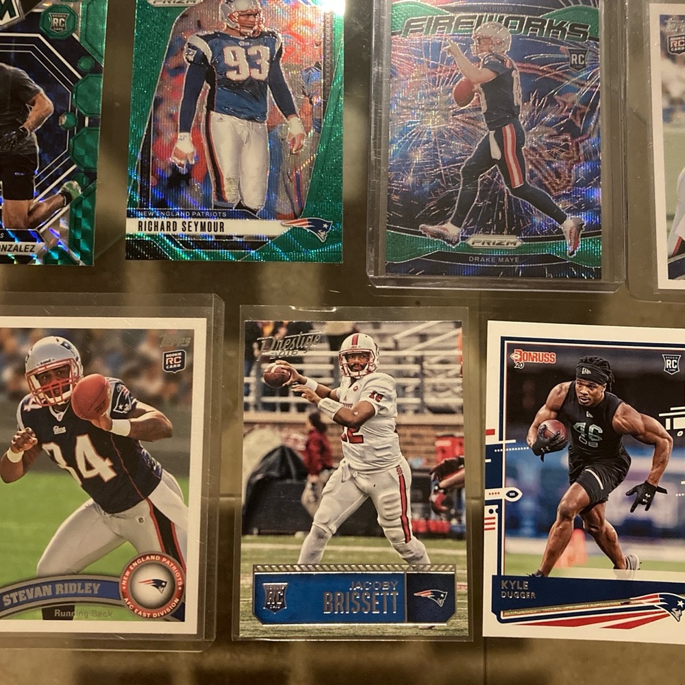 New England Patriots 11 card lot with 2024 Panini Prizm Fireworks Drake Maye #22 - Picture 5 of 12